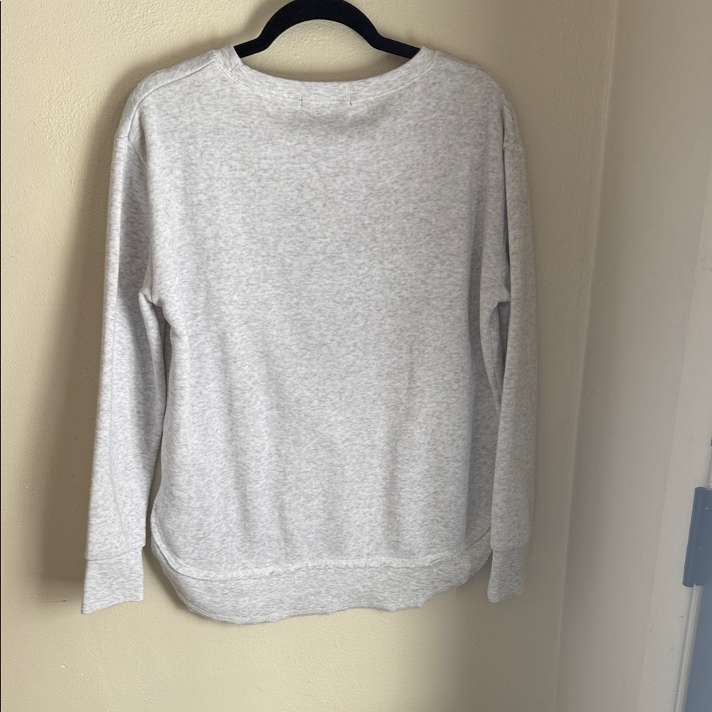 Ocean Drive Heather Light Gray Crewneck Pullover - Picture 2 of 3